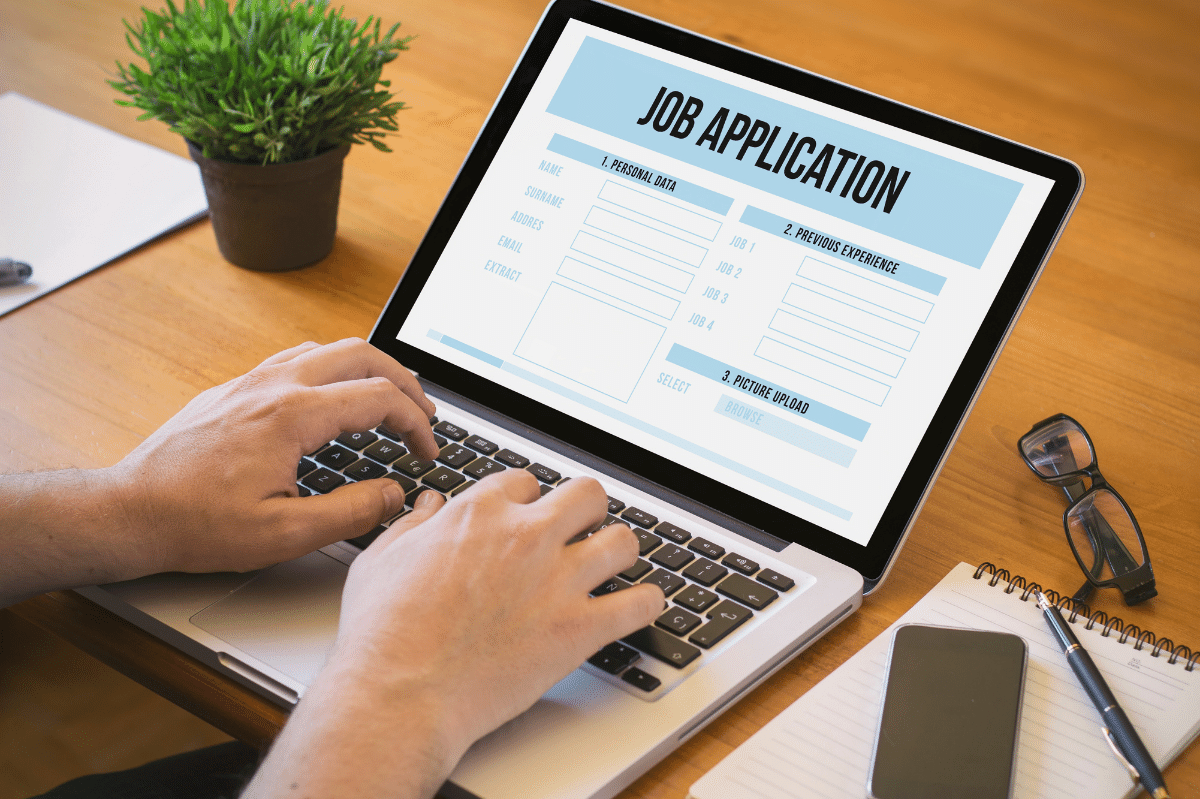 How to navigate the world of electronic job applications